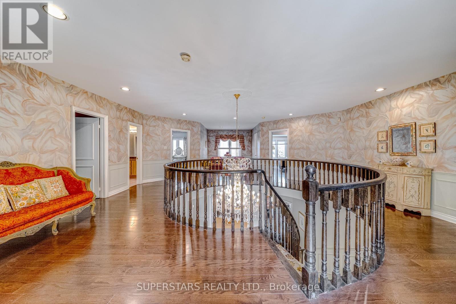 28 Edmund Crescent, Richmond Hill, Ontario  L4B 2X8 - Photo 14 - N12894190