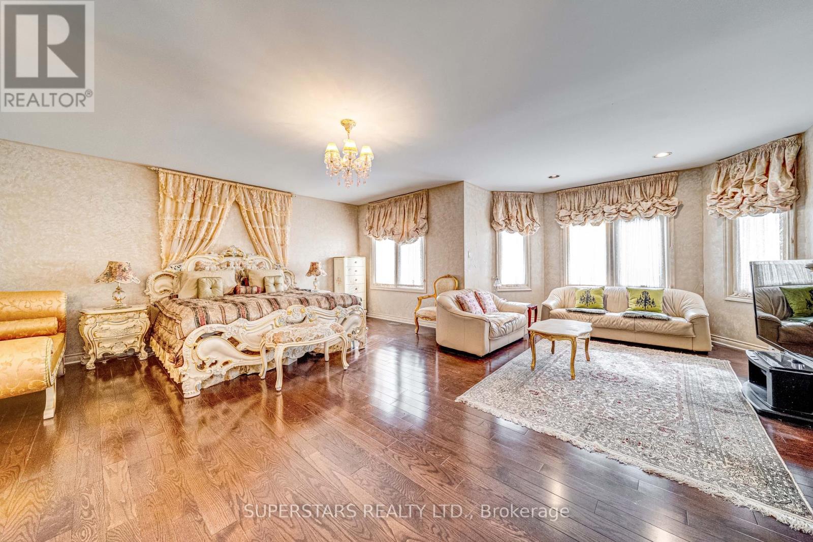 28 Edmund Crescent, Richmond Hill, Ontario  L4B 2X8 - Photo 16 - N12894190