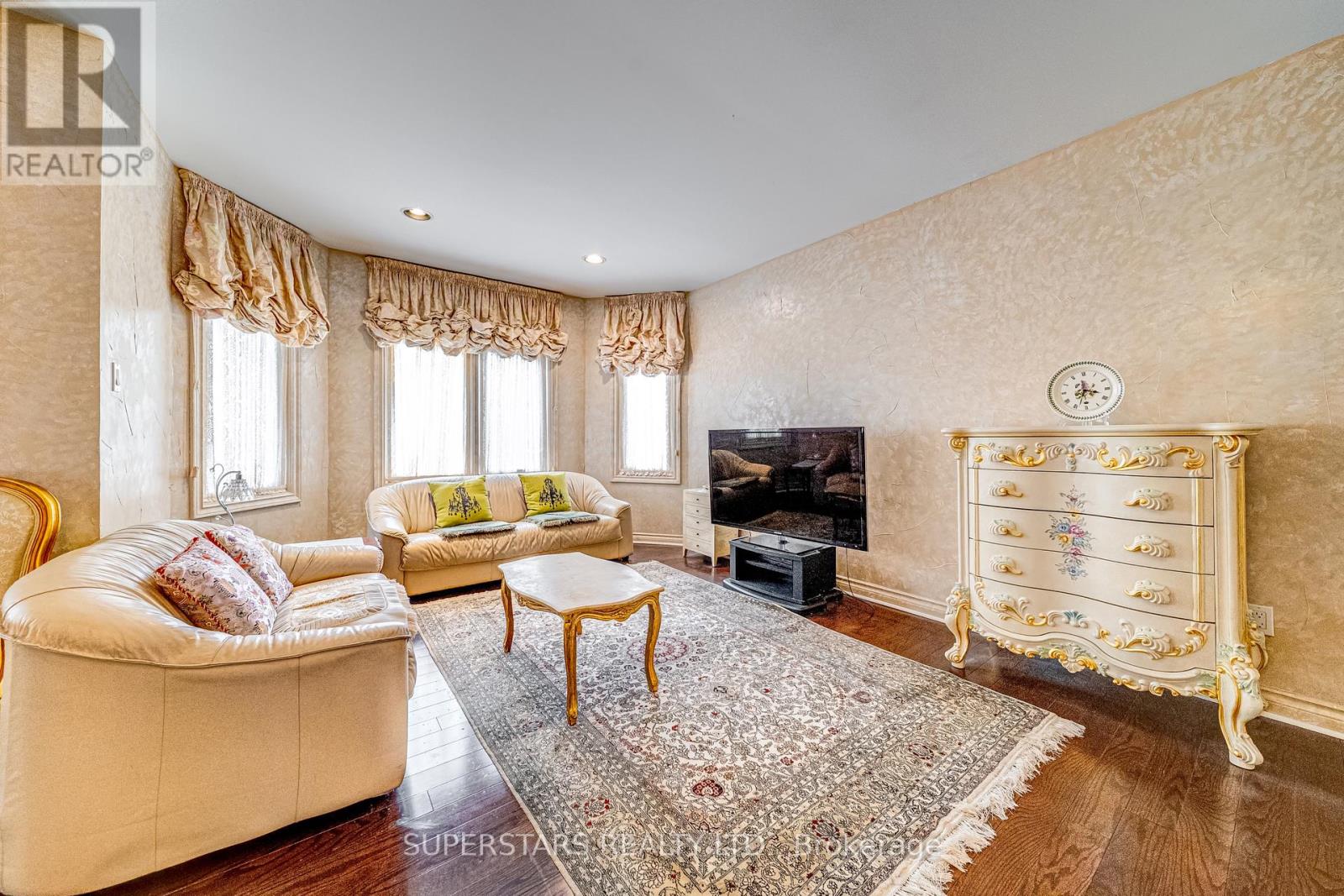 28 Edmund Crescent, Richmond Hill, Ontario  L4B 2X8 - Photo 18 - N12894190