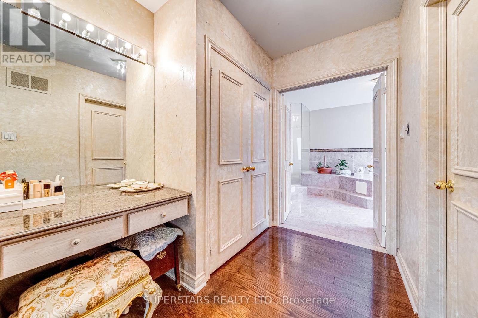 28 Edmund Crescent, Richmond Hill, Ontario  L4B 2X8 - Photo 19 - N12894190