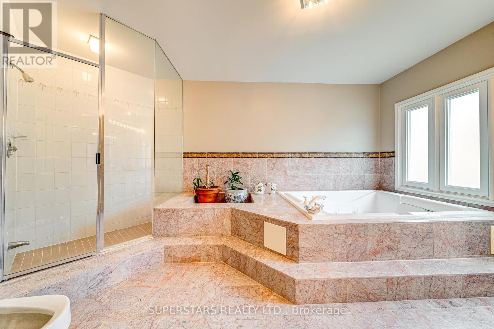 28 Edmund Crescent, Richmond Hill, Ontario  L4B 2X8 - Photo 20 - N12894190