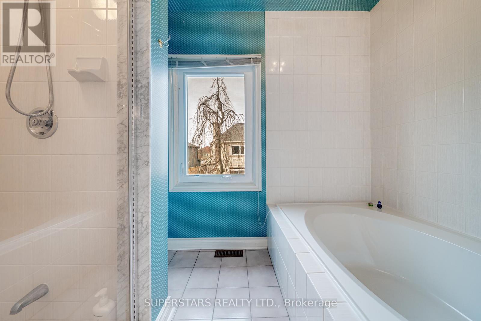 28 Edmund Crescent, Richmond Hill, Ontario  L4B 2X8 - Photo 28 - N12894190