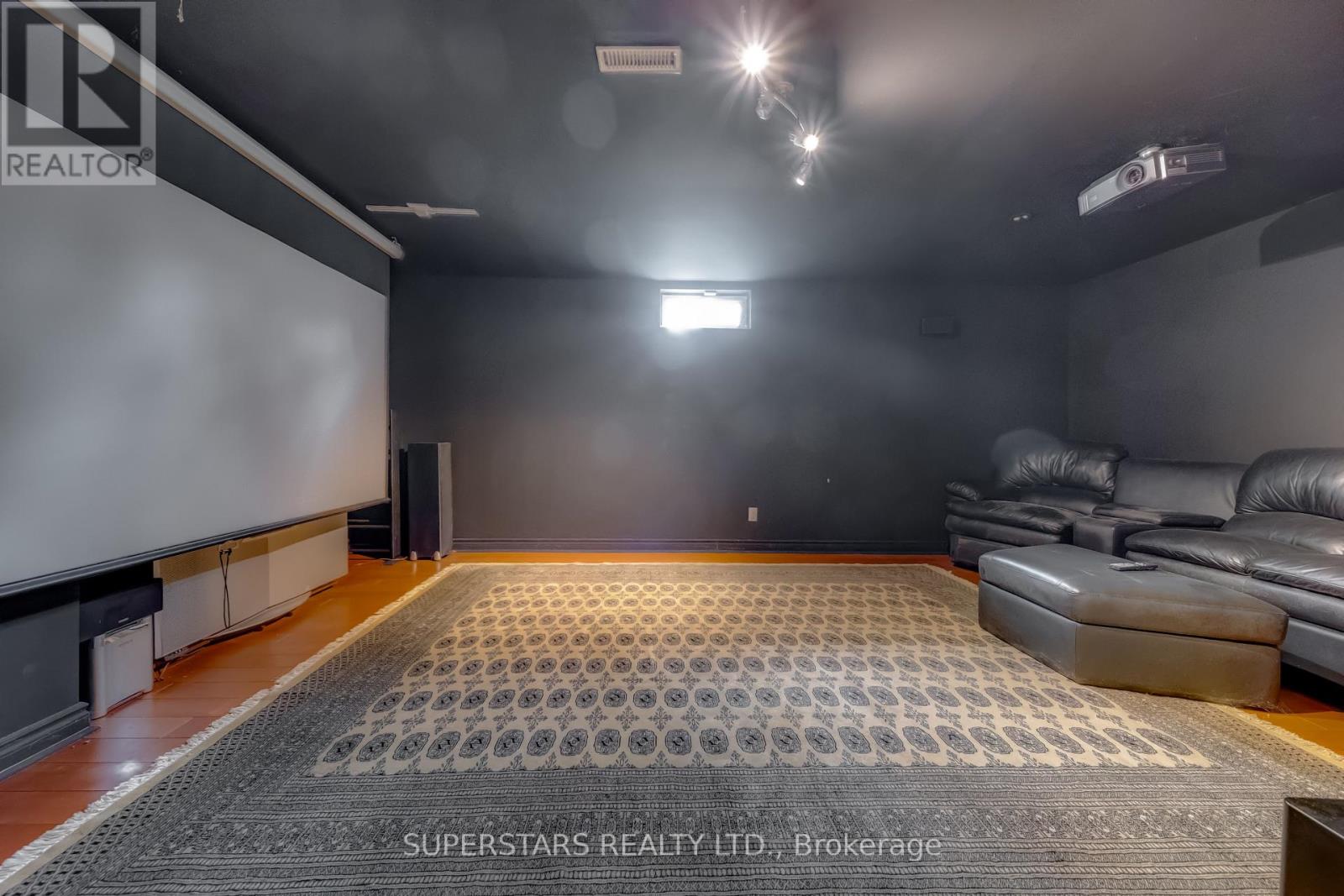 28 Edmund Crescent, Richmond Hill, Ontario  L4B 2X8 - Photo 34 - N12894190