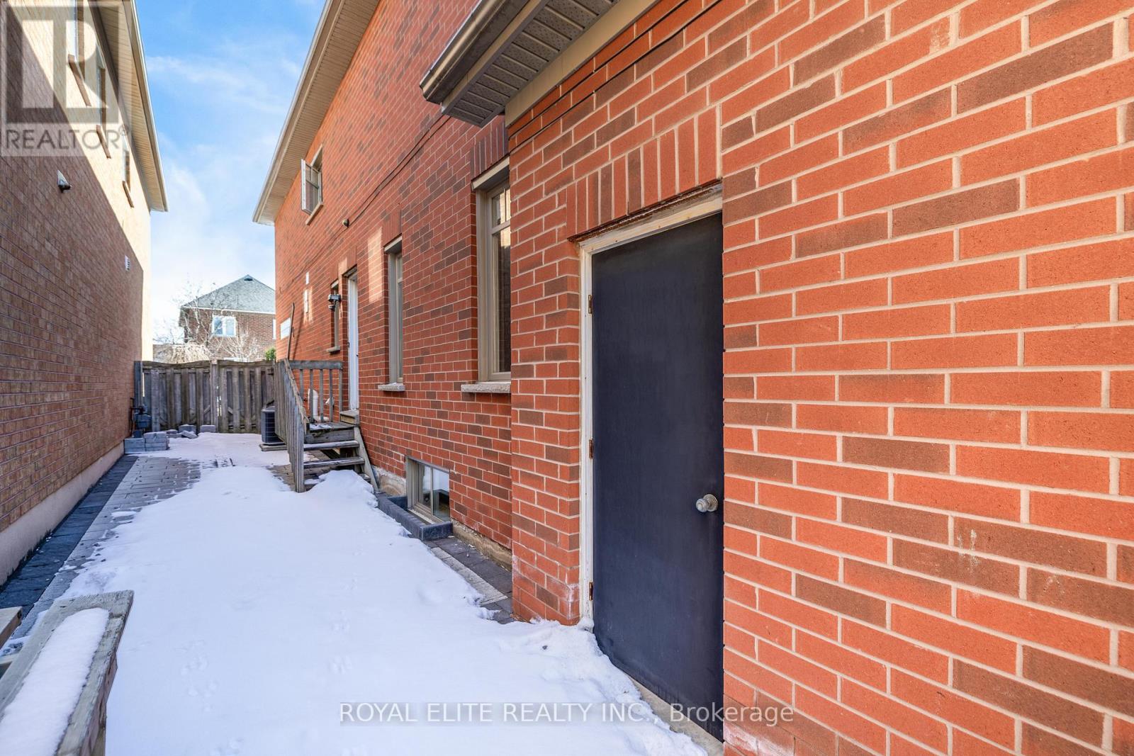 2979 Picton Place, Mississauga, Ontario  L5M 5S7 - Photo 40 - W12894146