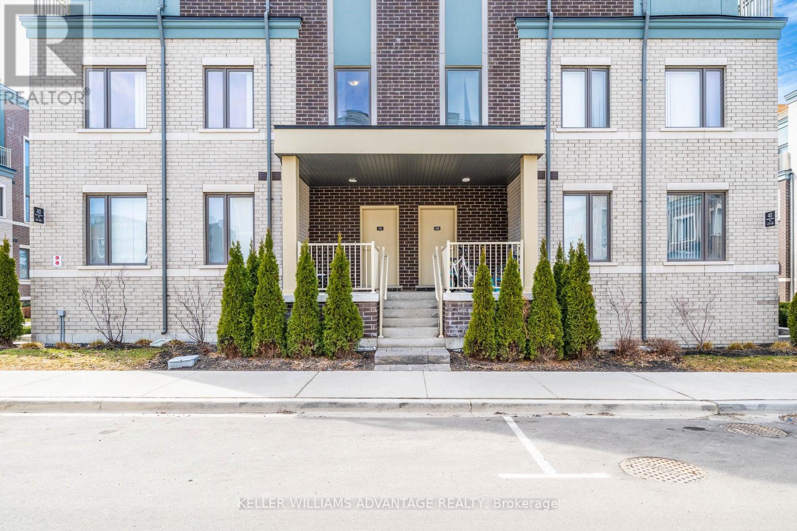 40 William Jackson Way, Toronto, Ontario  M8V 0J7 - Photo 2 - W12894162