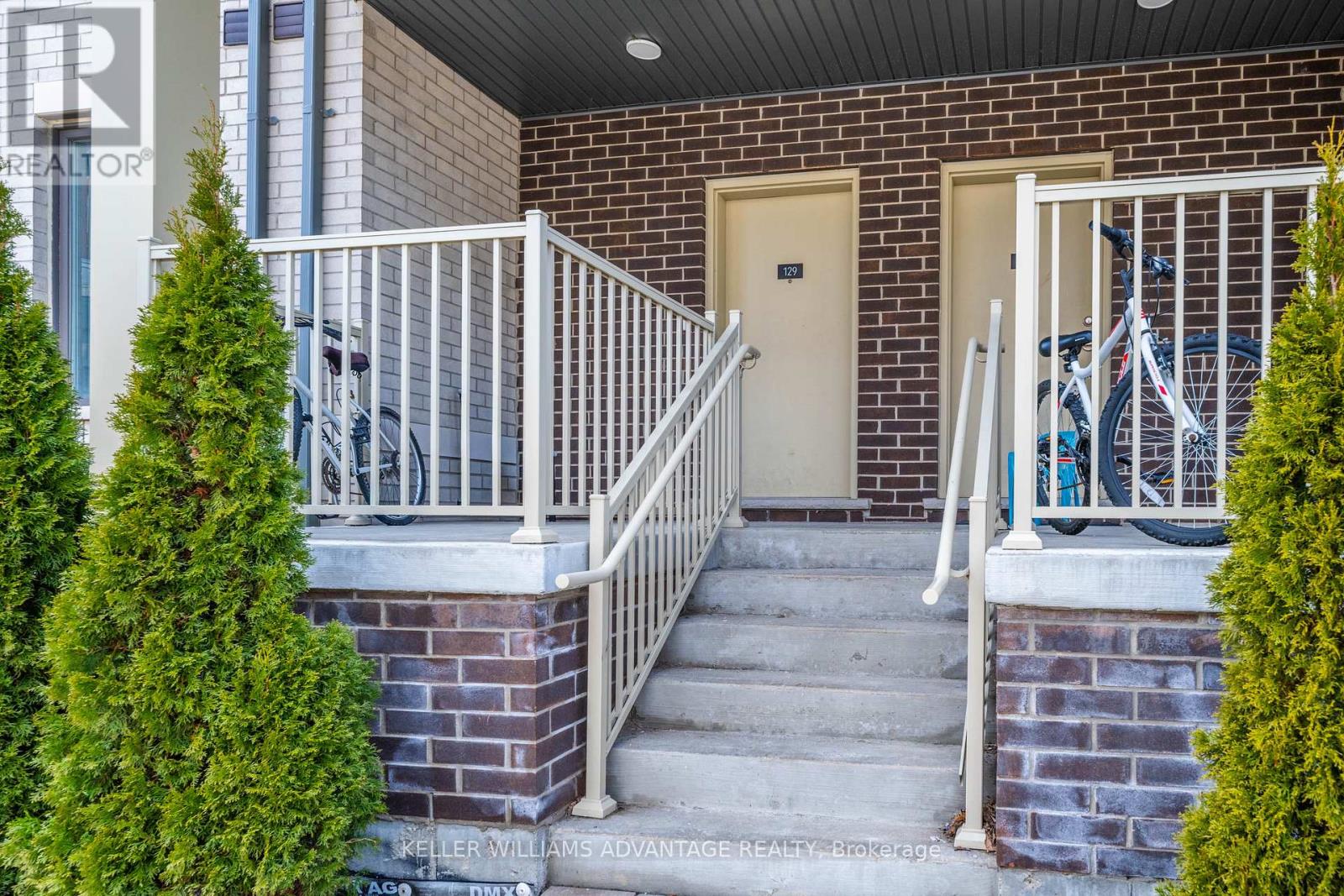 40 William Jackson Way, Toronto, Ontario  M8V 0J7 - Photo 3 - W12894162