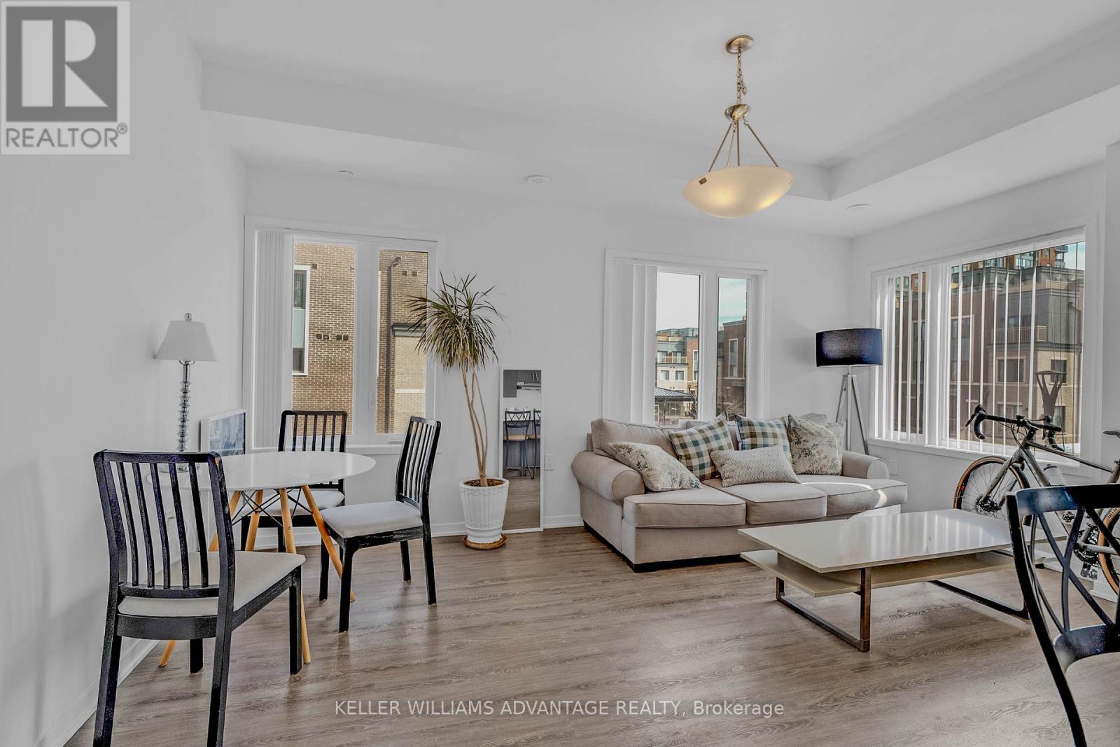 40 William Jackson Way, Toronto, Ontario  M8V 0J7 - Photo 8 - W12894162