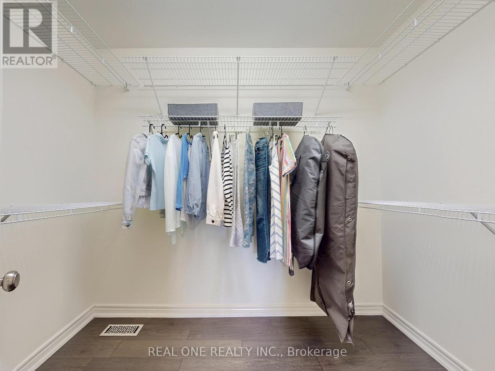 26 Matthews Court, St. Catharines, Ontario  L2S 4C4 - Photo 20 - X12894178