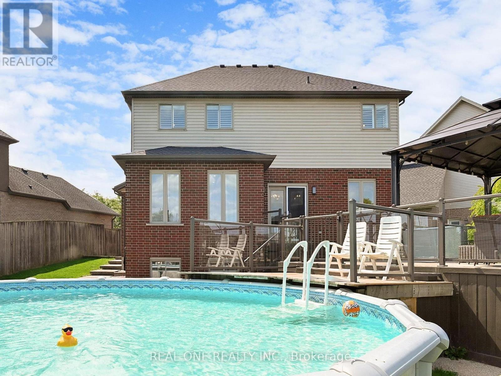 26 Matthews Court, St. Catharines, Ontario  L2S 4C4 - Photo 36 - X12894178