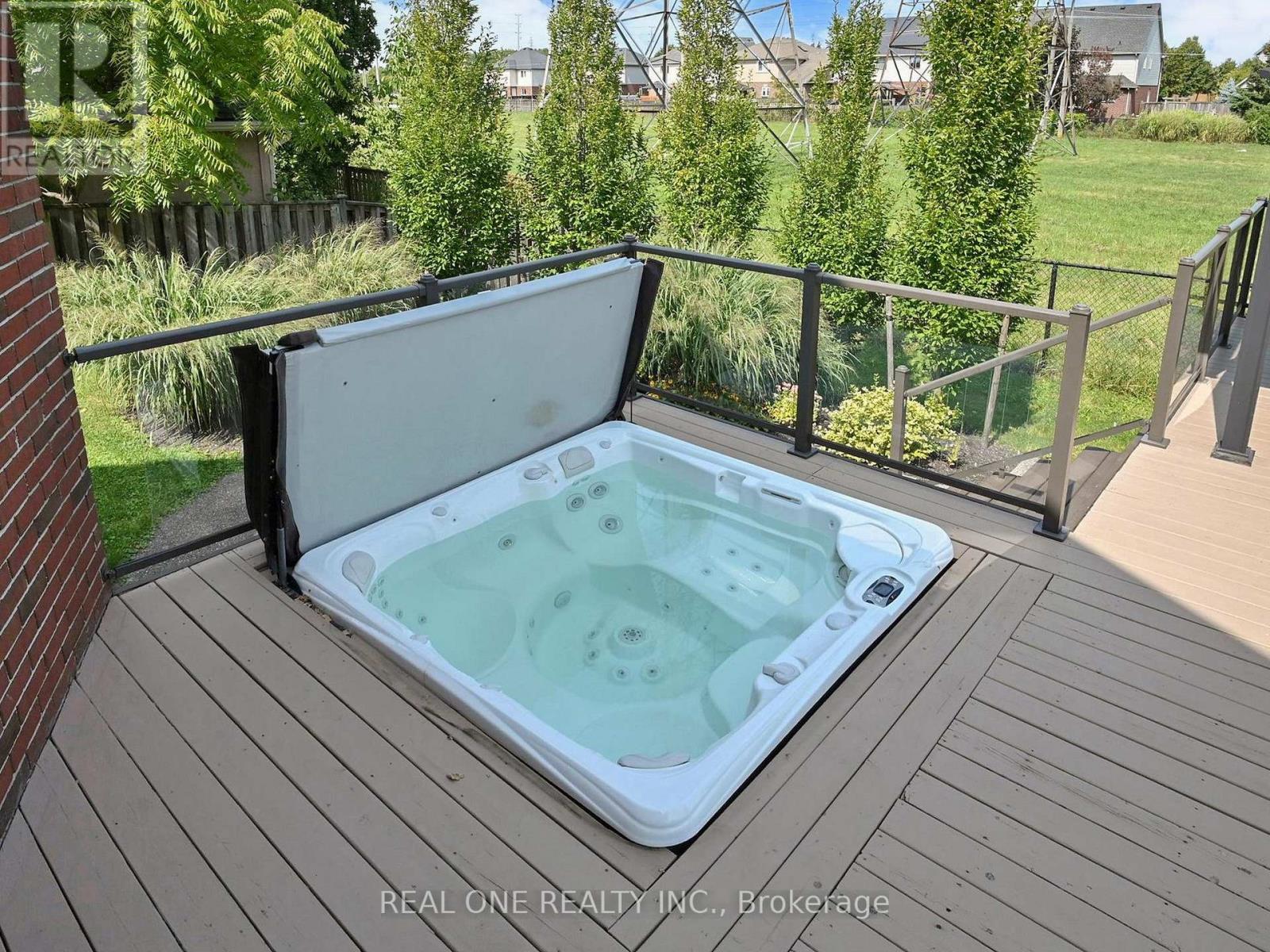 26 Matthews Court, St. Catharines, Ontario  L2S 4C4 - Photo 42 - X12894178