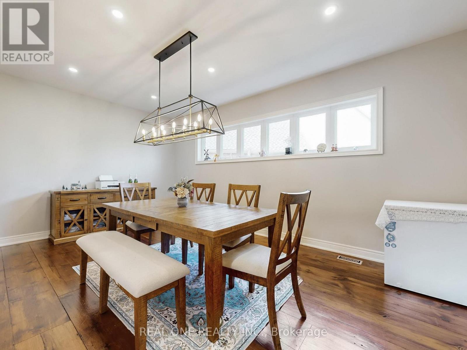 26 Matthews Court, St. Catharines, Ontario  L2S 4C4 - Photo 6 - X12894178