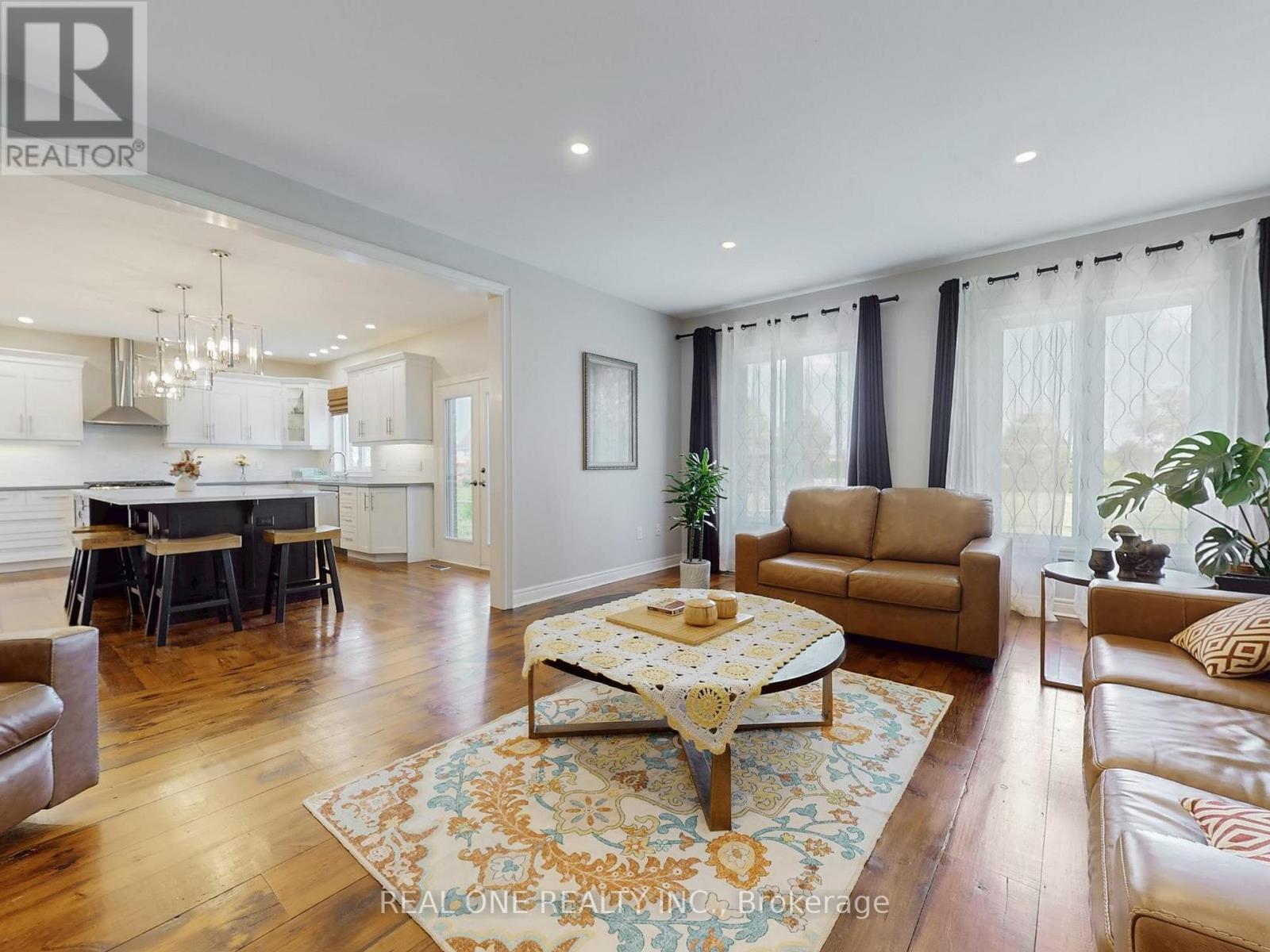 26 Matthews Court, St. Catharines, Ontario  L2S 4C4 - Photo 8 - X12894178