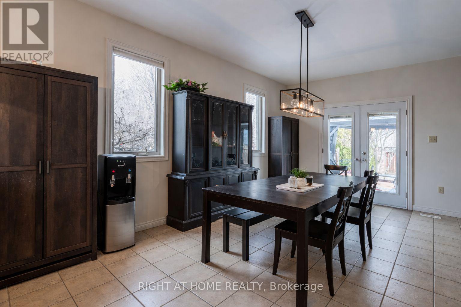 301 Mud Street E, Hamilton, Ontario  L8J 2X7 - Photo 10 - X12894184