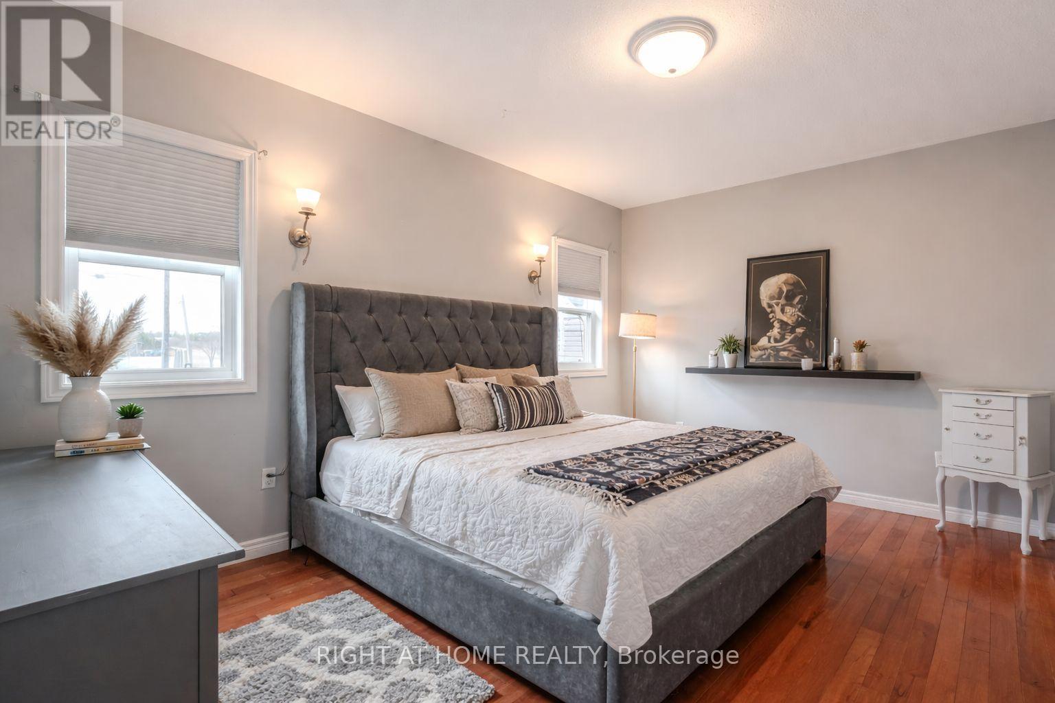 301 Mud Street E, Hamilton, Ontario  L8J 2X7 - Photo 12 - X12894184