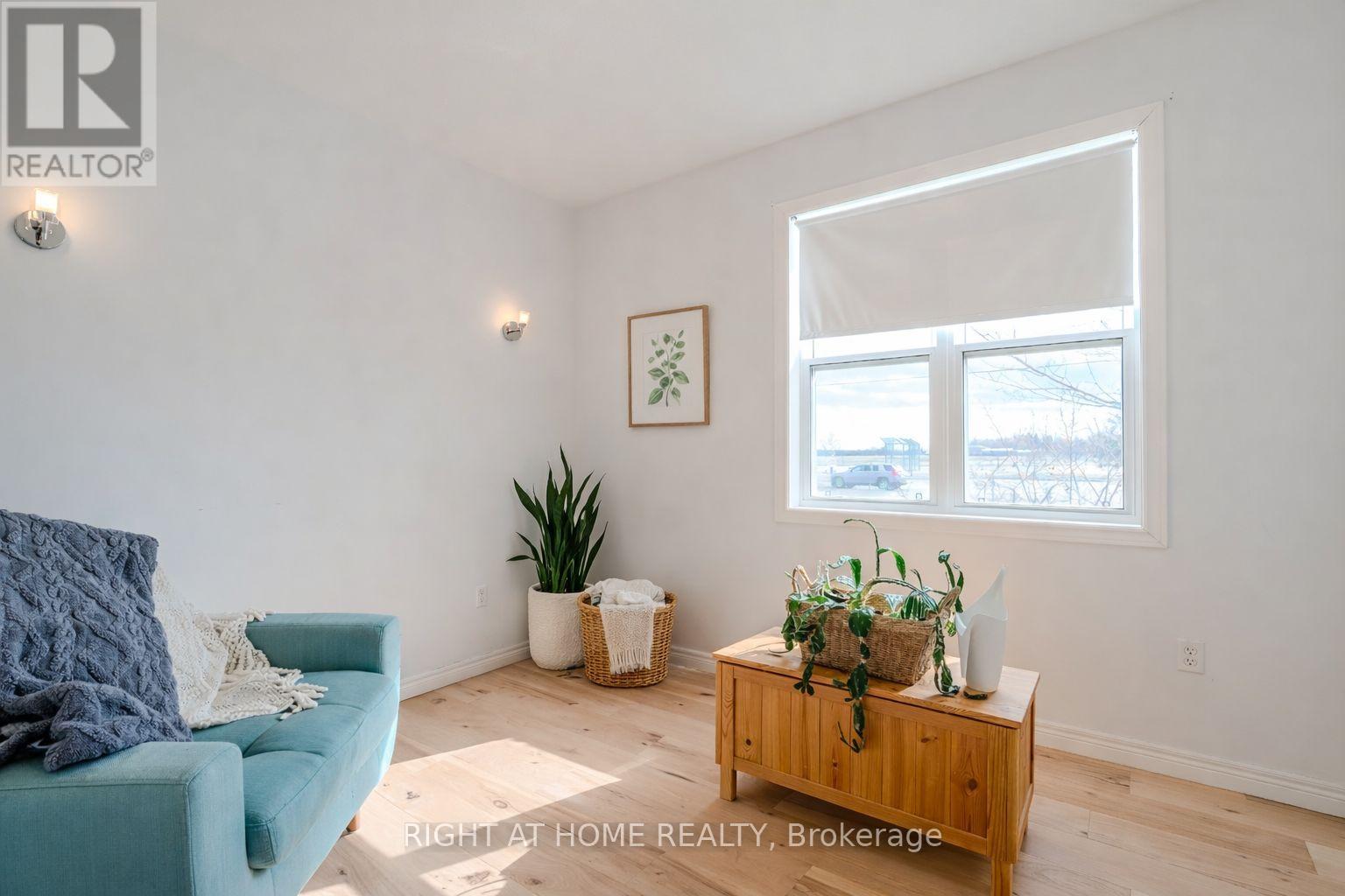 301 Mud Street E, Hamilton, Ontario  L8J 2X7 - Photo 17 - X12894184