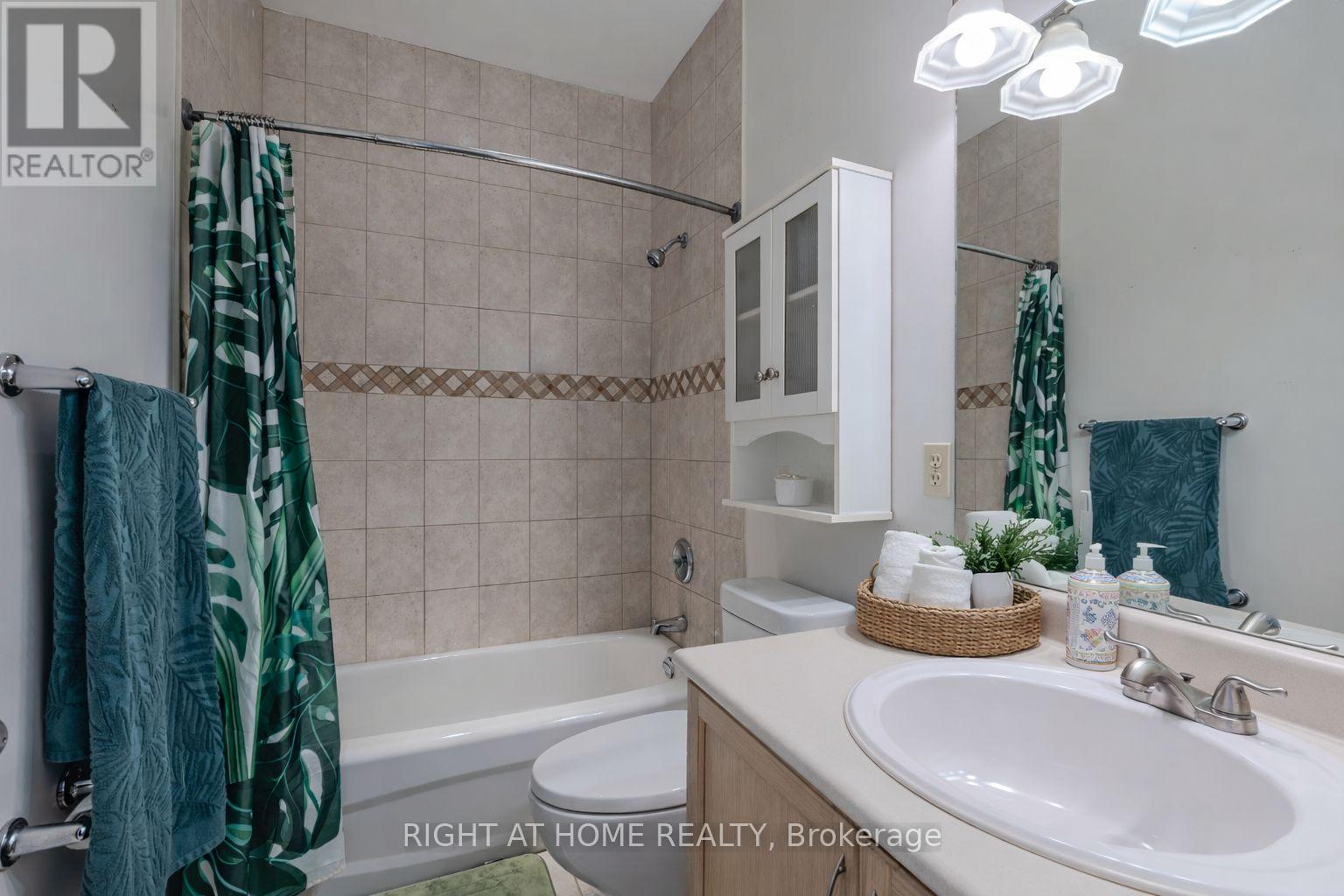 301 Mud Street E, Hamilton, Ontario  L8J 2X7 - Photo 22 - X12894184