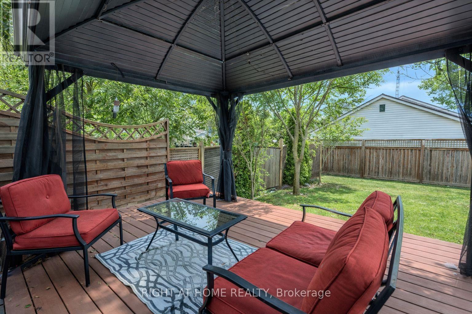 301 Mud Street E, Hamilton, Ontario  L8J 2X7 - Photo 27 - X12894184