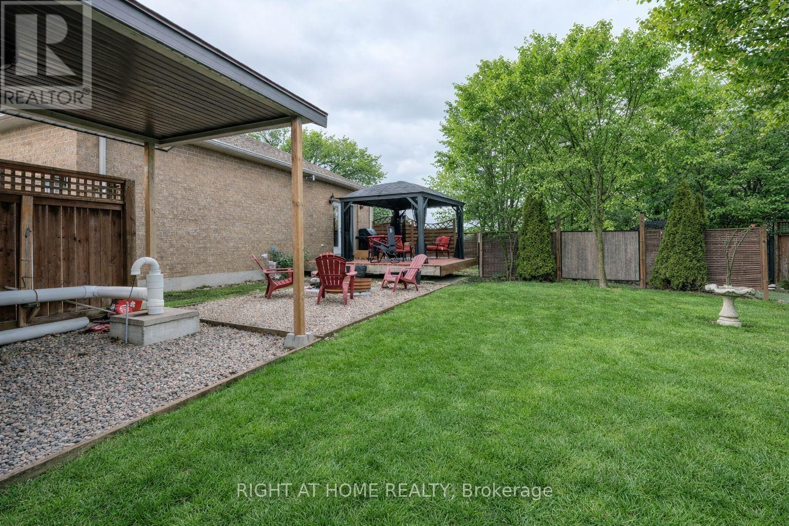 301 Mud Street E, Hamilton, Ontario  L8J 2X7 - Photo 29 - X12894184