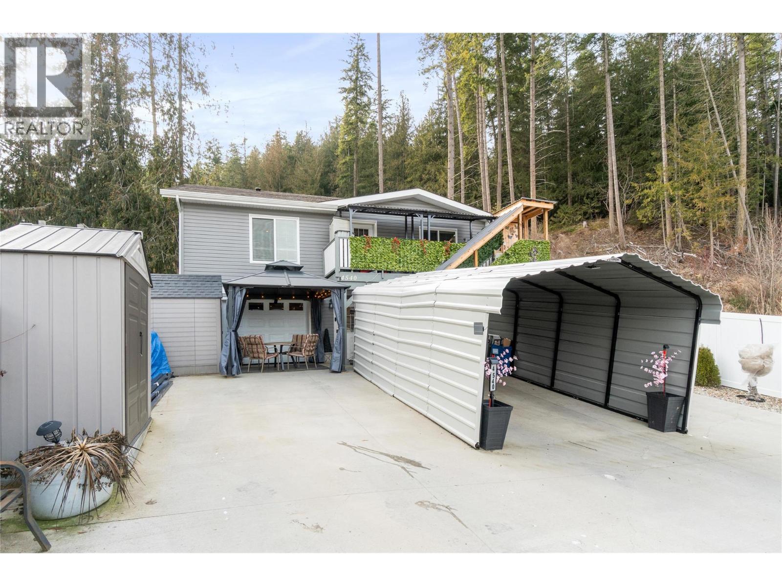4540 72 Avenue Ne, Canoe, British Columbia  V0E 1K0 - Photo 62 - 10315189