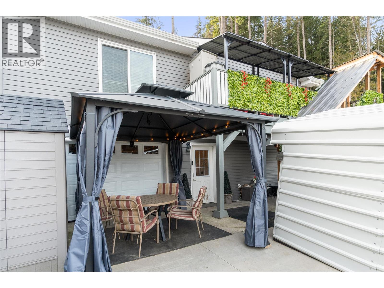 4540 72 Avenue Ne, Canoe, British Columbia  V0E 1K0 - Photo 63 - 10315189