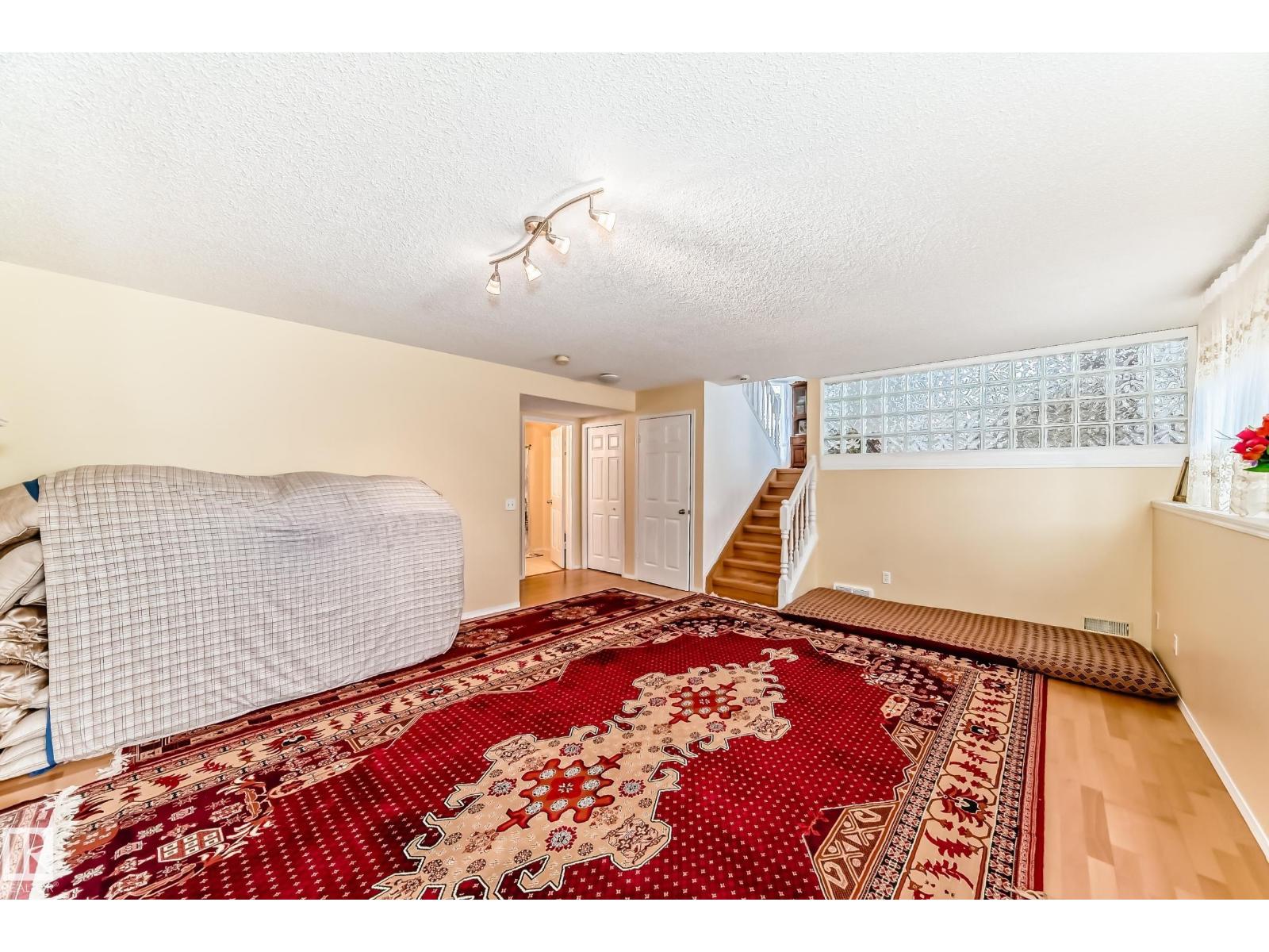 11532 9 Av Nw, Edmonton, Alberta  T6J 6T9 - Photo 28 - E4477613