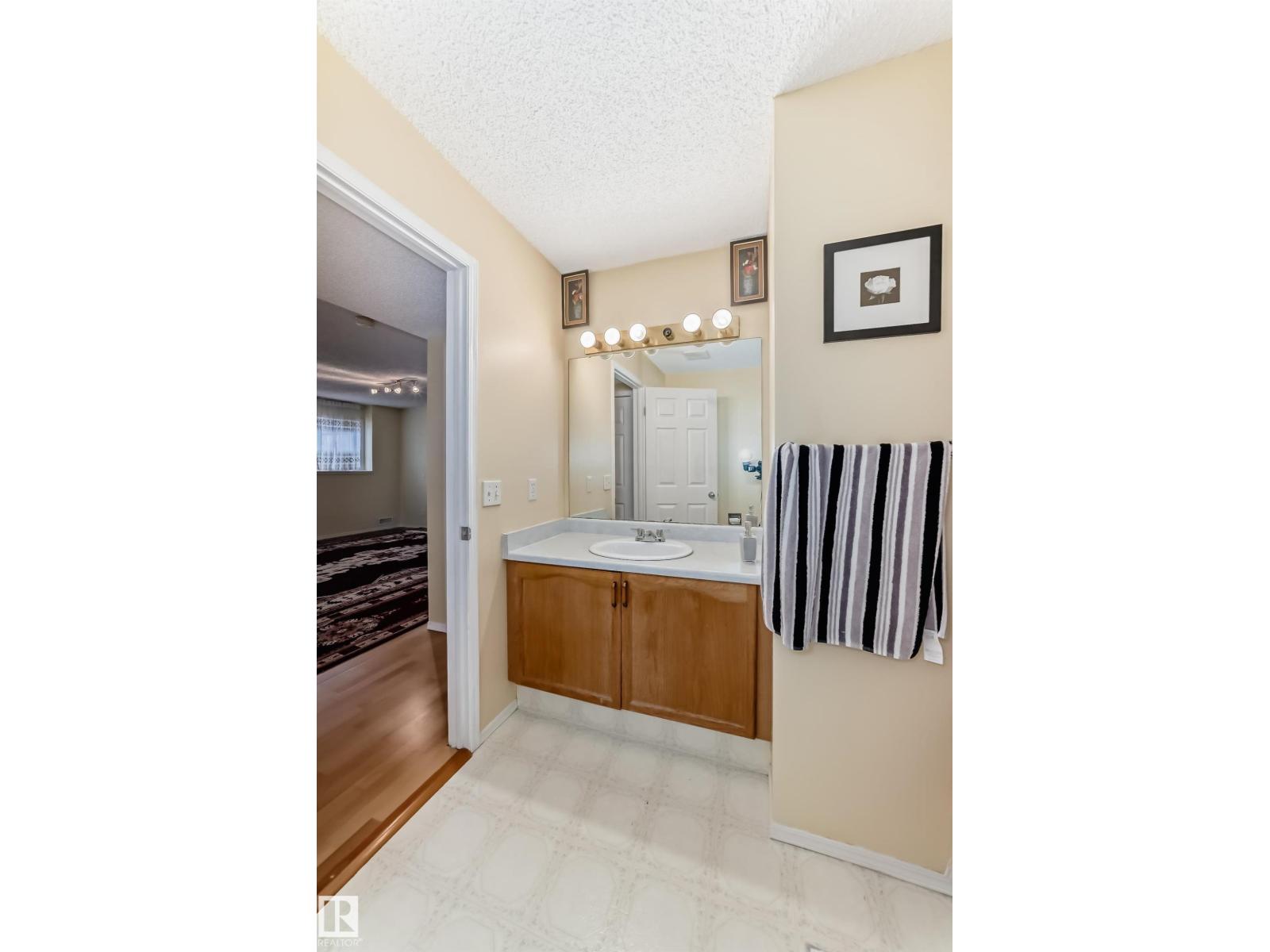 11532 9 Av Nw, Edmonton, Alberta  T6J 6T9 - Photo 20 - E4477613