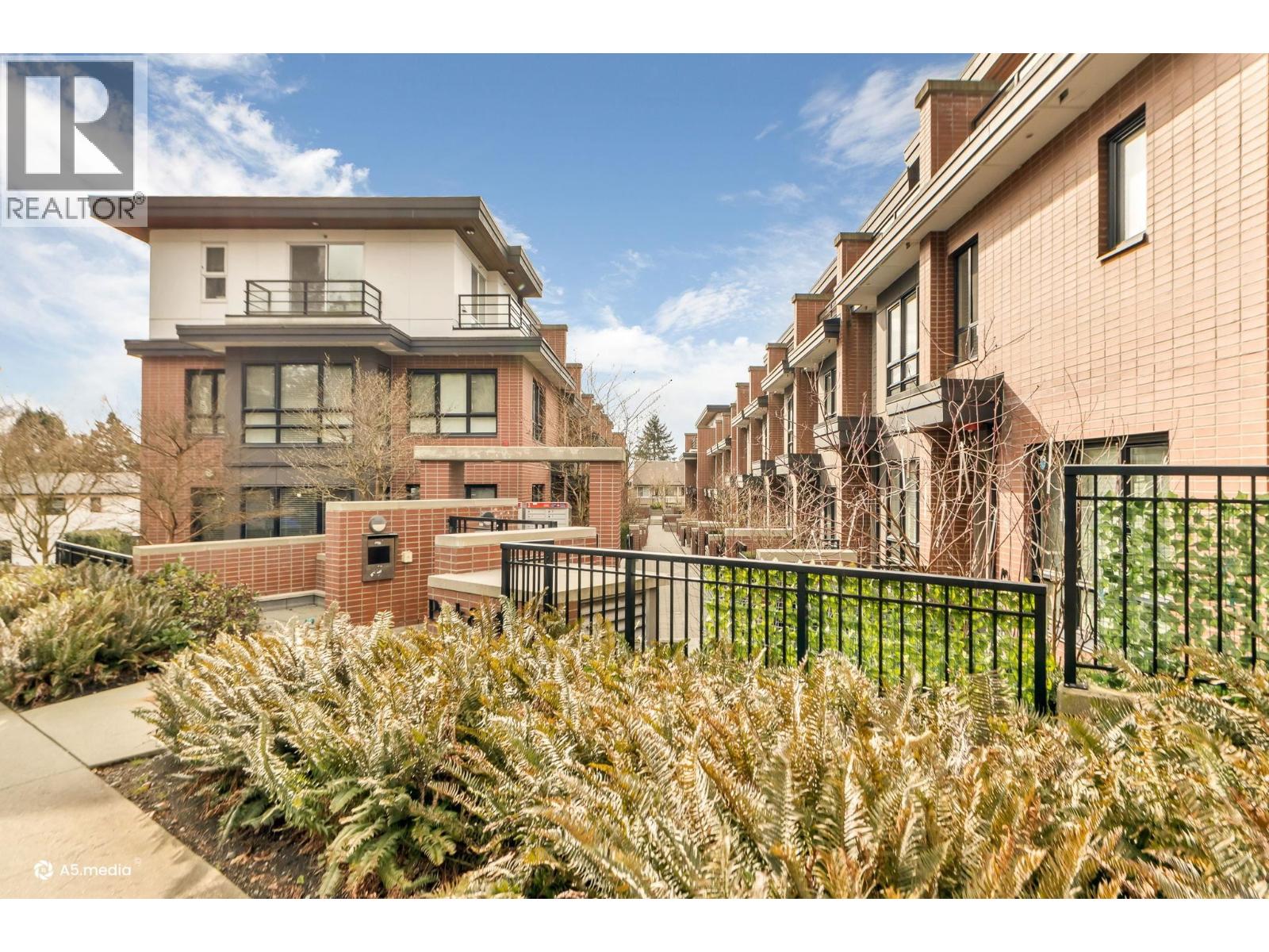 5 338 W 64 AVENUE, Vancouver, British Columbia