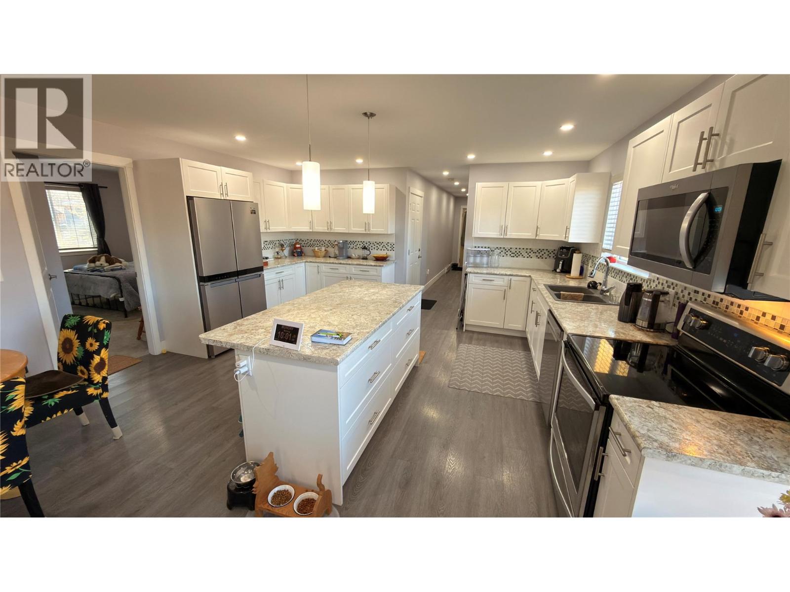 594 Sixth Avenue, Midway, British Columbia  V0H 1M0 - Photo 15 - 10378981