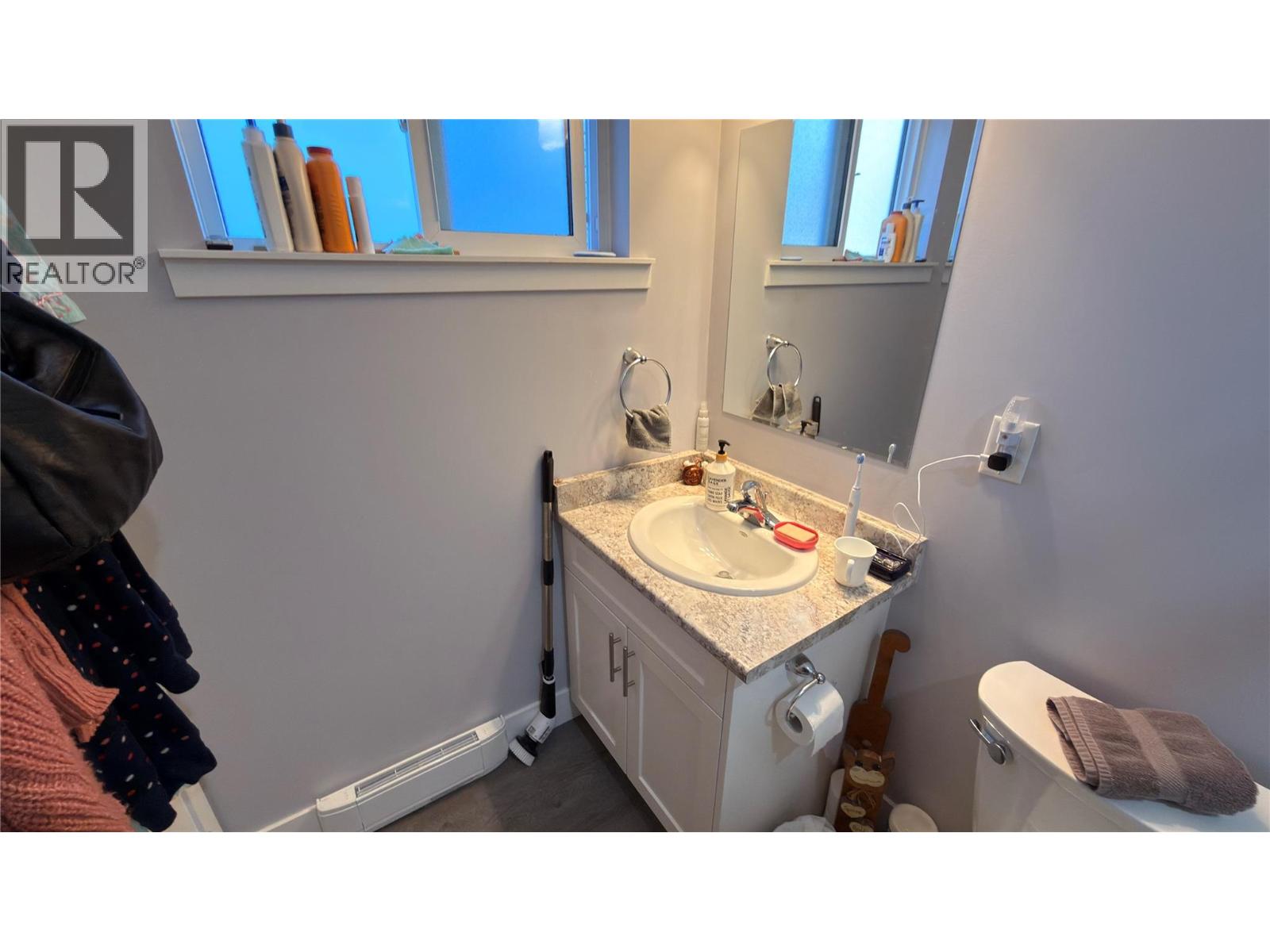 594 Sixth Avenue, Midway, British Columbia  V0H 1M0 - Photo 25 - 10378981