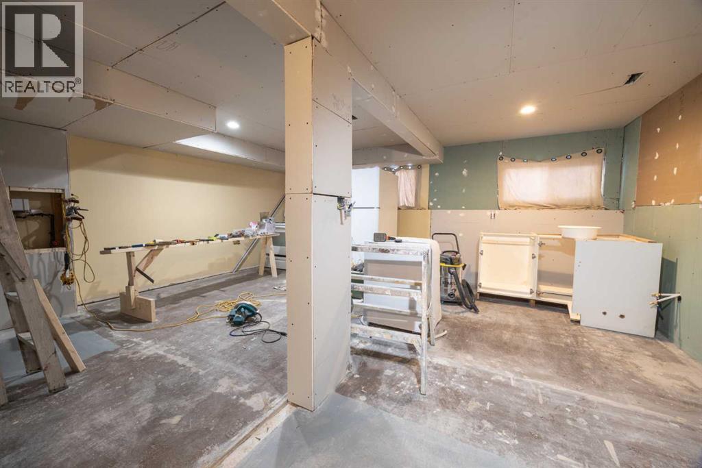 1206 Allen Street Se, Airdrie, Alberta  T4B 1B6 - Photo 16 - A2292868