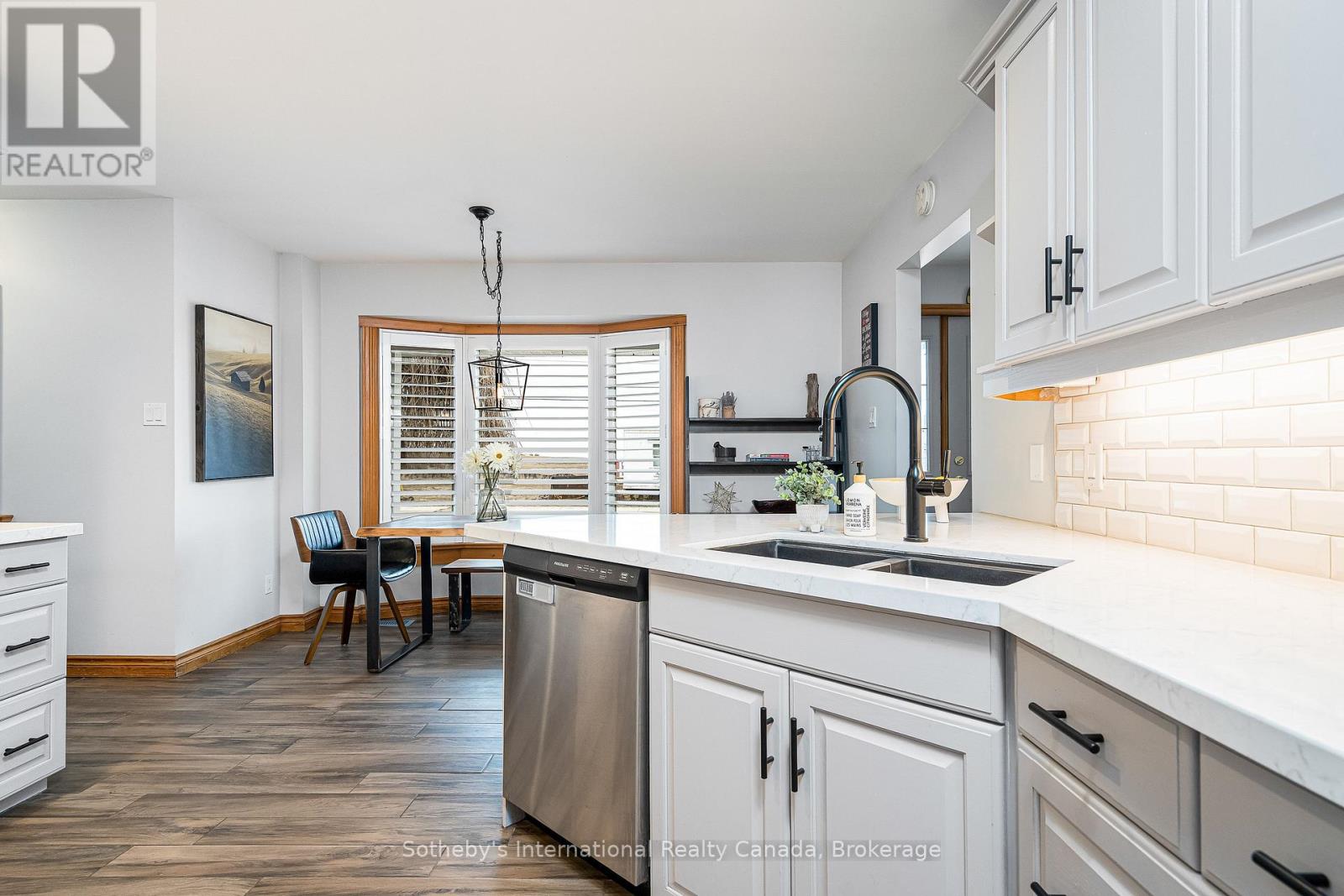 154 Mary Street, Clearview, Ontario  L0M 1G0 - Photo 12 - S12879082