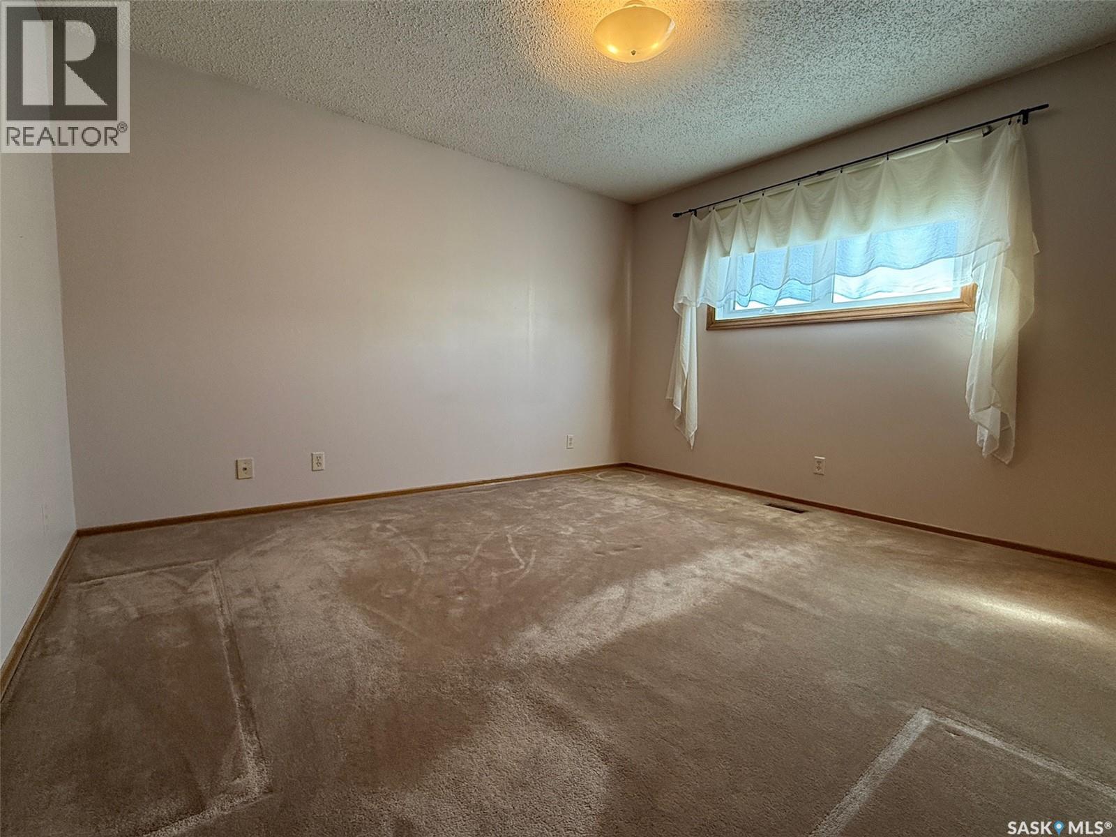 470 Cowan Drive, Swift Current, Saskatchewan  S9H 4S5 - Photo 15 - SK030715