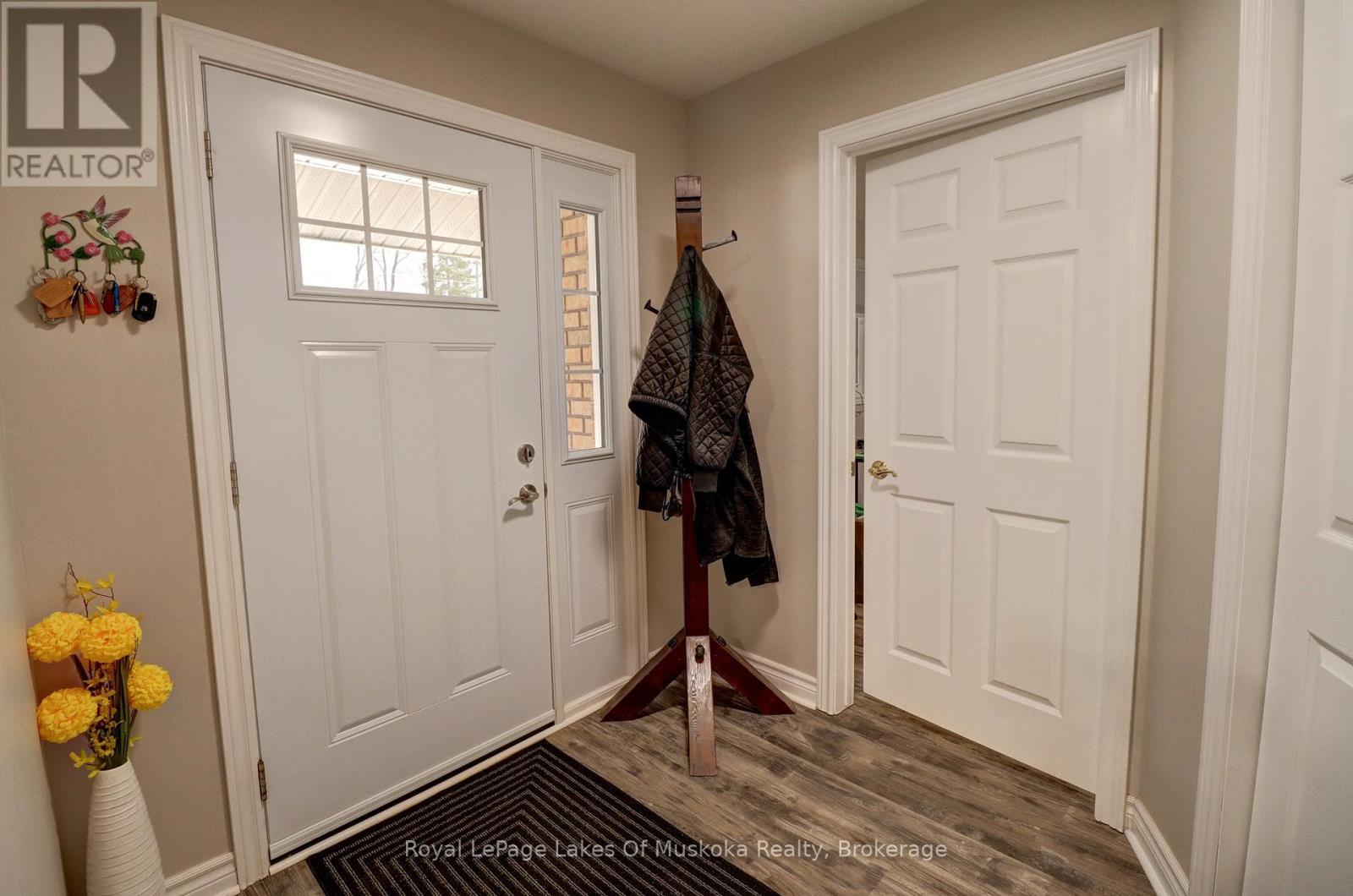 30 Shaw Crescent, Huntsville (Chaffey), Ontario  P1H 1T7 - Photo 12 - X12894260