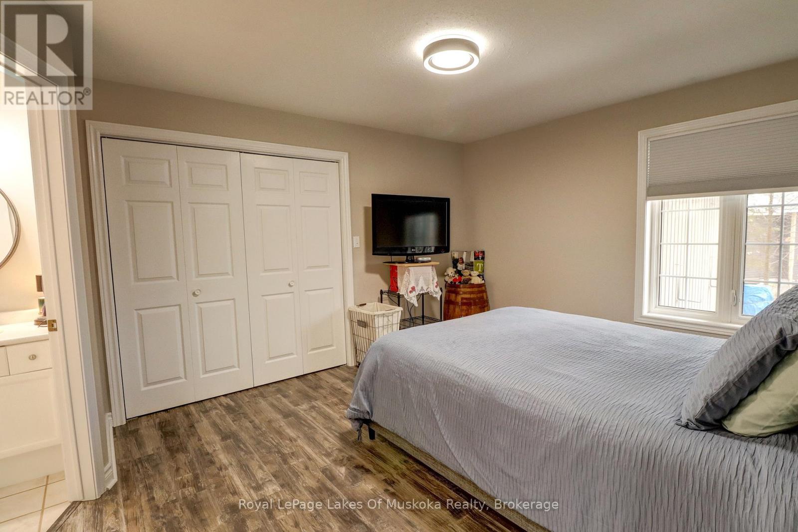 30 Shaw Crescent, Huntsville (Chaffey), Ontario  P1H 1T7 - Photo 16 - X12894260