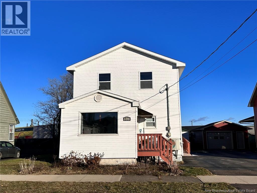 87 Oakland Avenue, Moncton, New Brunswick  E1C 7N9 - Photo 2 - NB132474