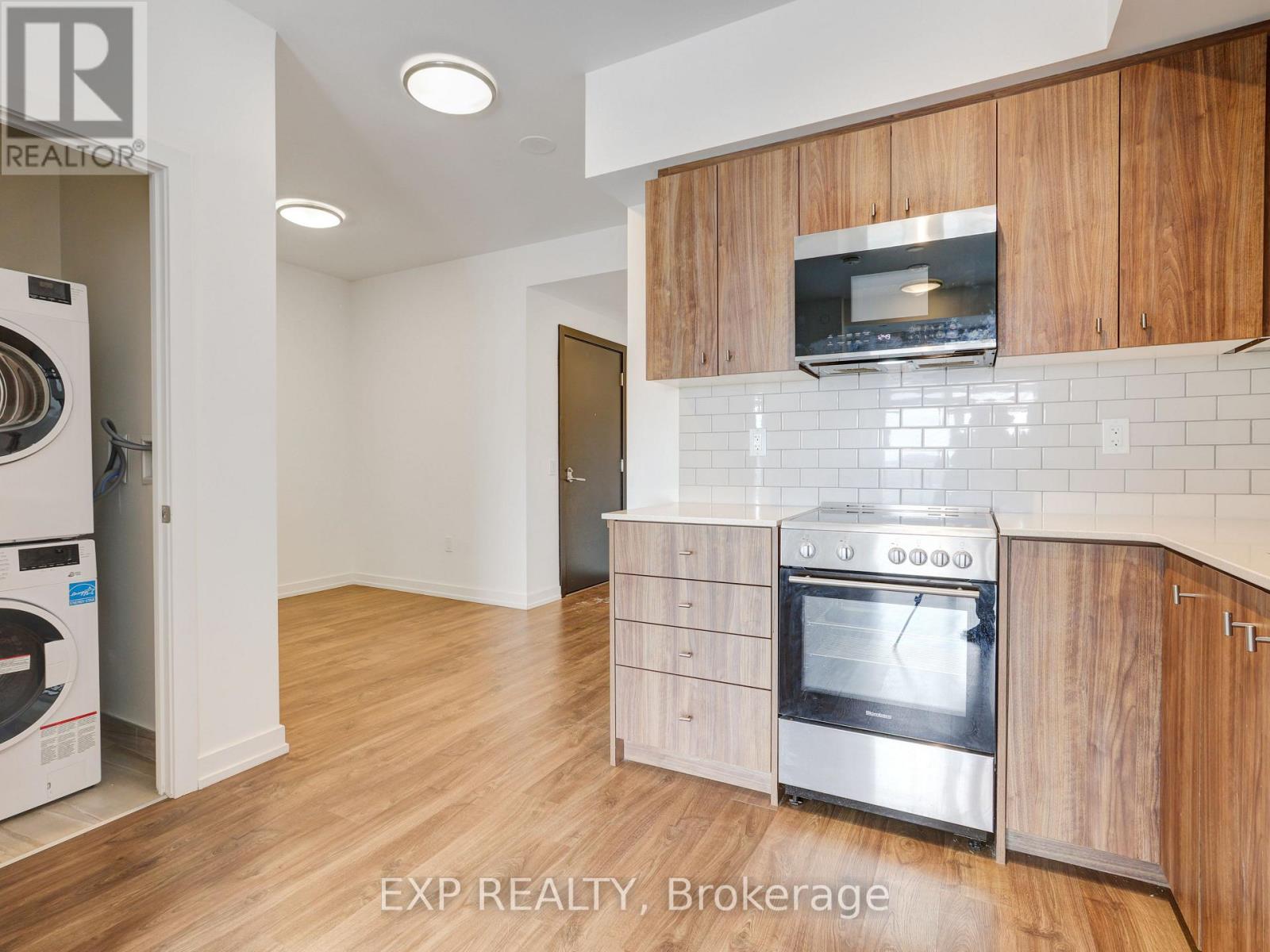 708 - 15 Wellington Street S, Kitchener, Ontario  N2G 0E4 - Photo 12 - X12649284