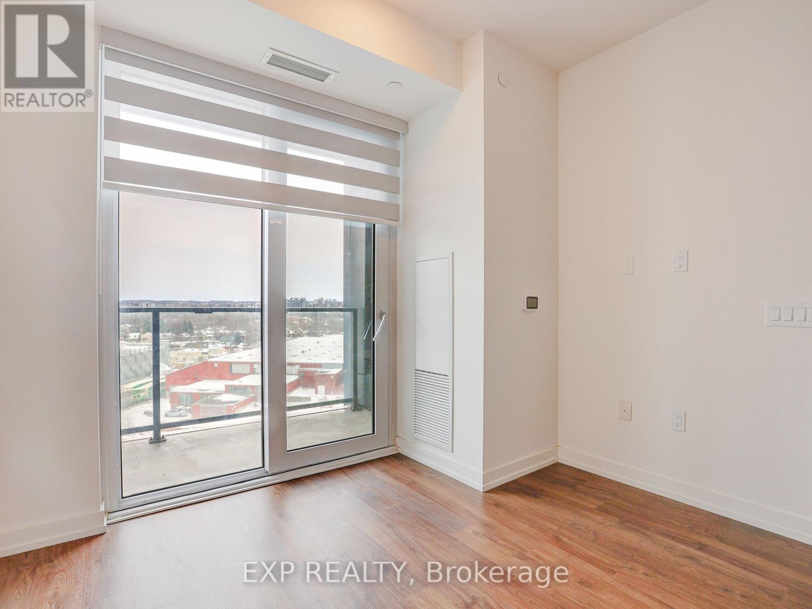 708 - 15 Wellington Street S, Kitchener, Ontario  N2G 0E4 - Photo 14 - X12649284