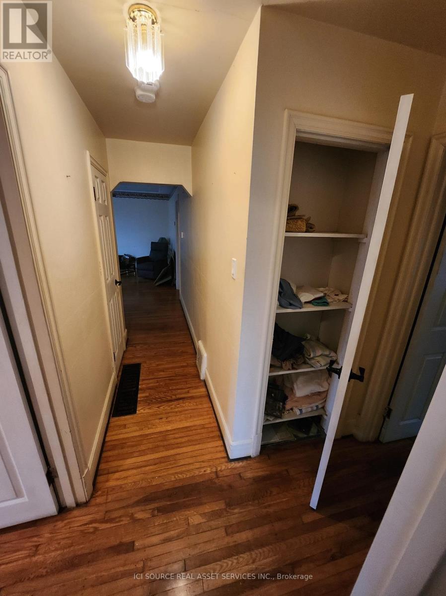 279 Millen Road, Hamilton (Stoney Creek), Ontario  L8E 2H1 - Photo 5 - X12893156