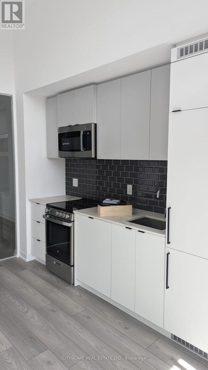 217 - 285 Dufferin Street, Toronto (South Parkdale), Ontario  M6K 1Z7 - Photo 7 - W12892692