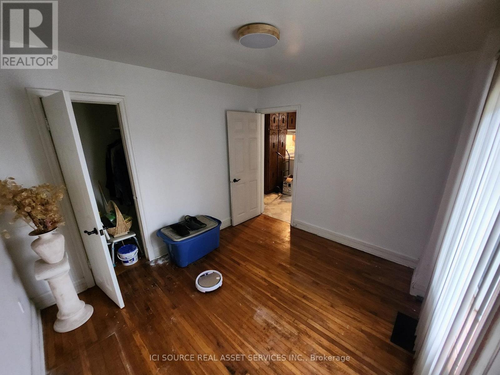 279 Millen Road, Hamilton (Stoney Creek), Ontario  L8E 2H1 - Photo 6 - X12893156