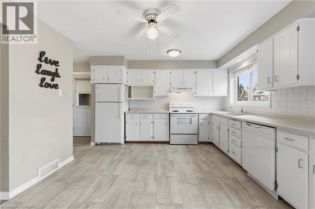 107 Dunsmere Drive, Kitchener, Ontario  N2E 1W4 - Photo 10 - 40812164