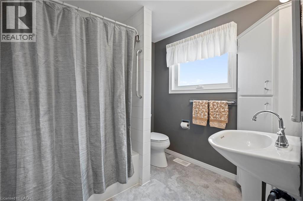 107 Dunsmere Drive, Kitchener, Ontario  N2E 1W4 - Photo 26 - 40812164