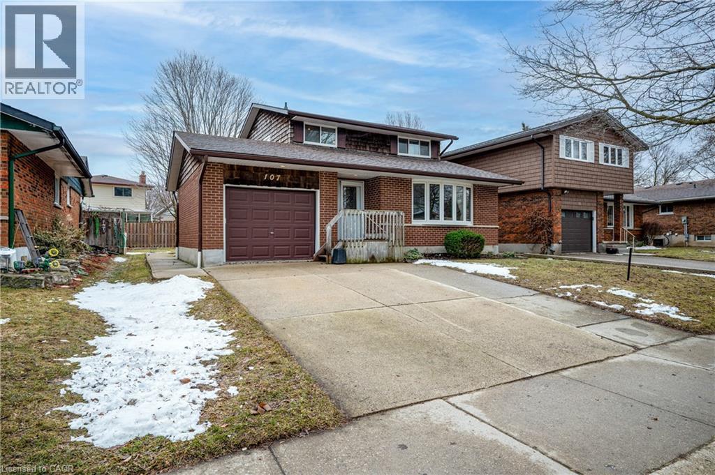 107 Dunsmere Drive, Kitchener, Ontario  N2E 1W4 - Photo 3 - 40812164