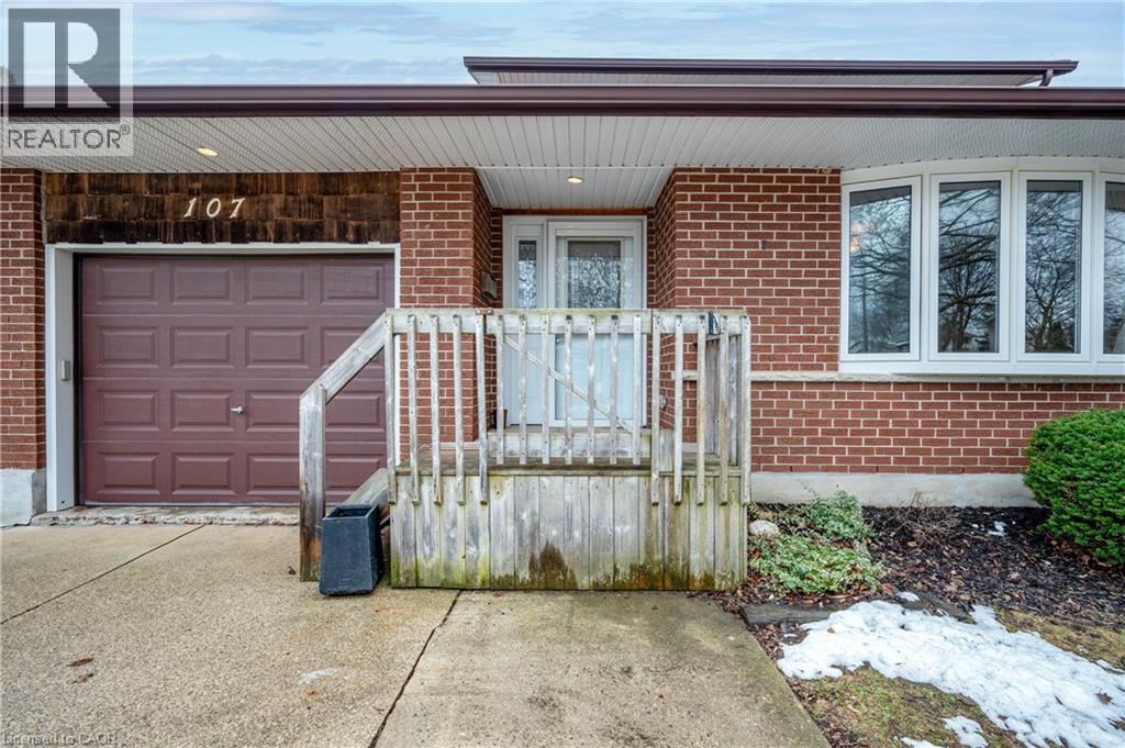 107 Dunsmere Drive, Kitchener, Ontario  N2E 1W4 - Photo 5 - 40812164