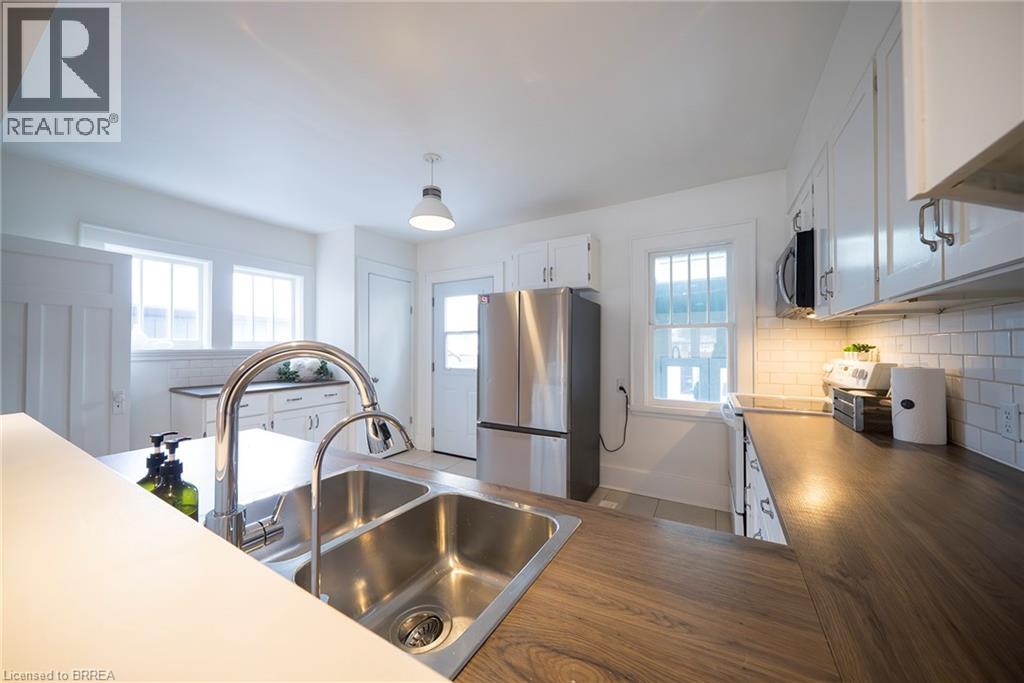 65 1/2 Dundas Street, Brantford, Ontario  N3R 1S2 - Photo 9 - 40811090