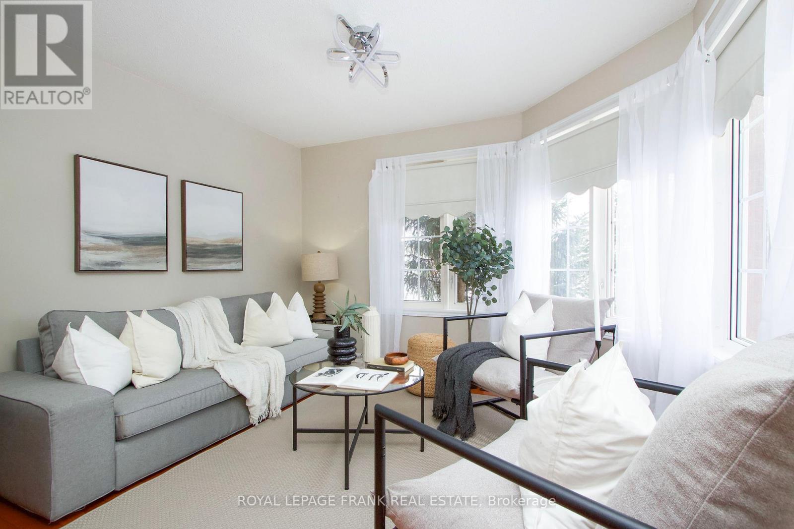 964 Deer Valley Drive, Oshawa, Ontario  L1J 8N7 - Photo 8 - E12894302