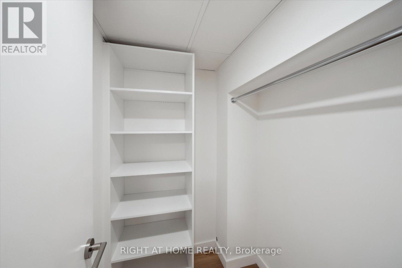 3 - 125 Kendal Ave Avenue, Toronto, Ontario  M5R 1L8 - Photo 11 - C12894210