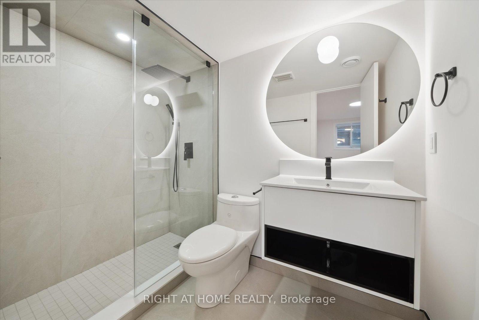 3 - 125 Kendal Ave Avenue, Toronto, Ontario  M5R 1L8 - Photo 13 - C12894210