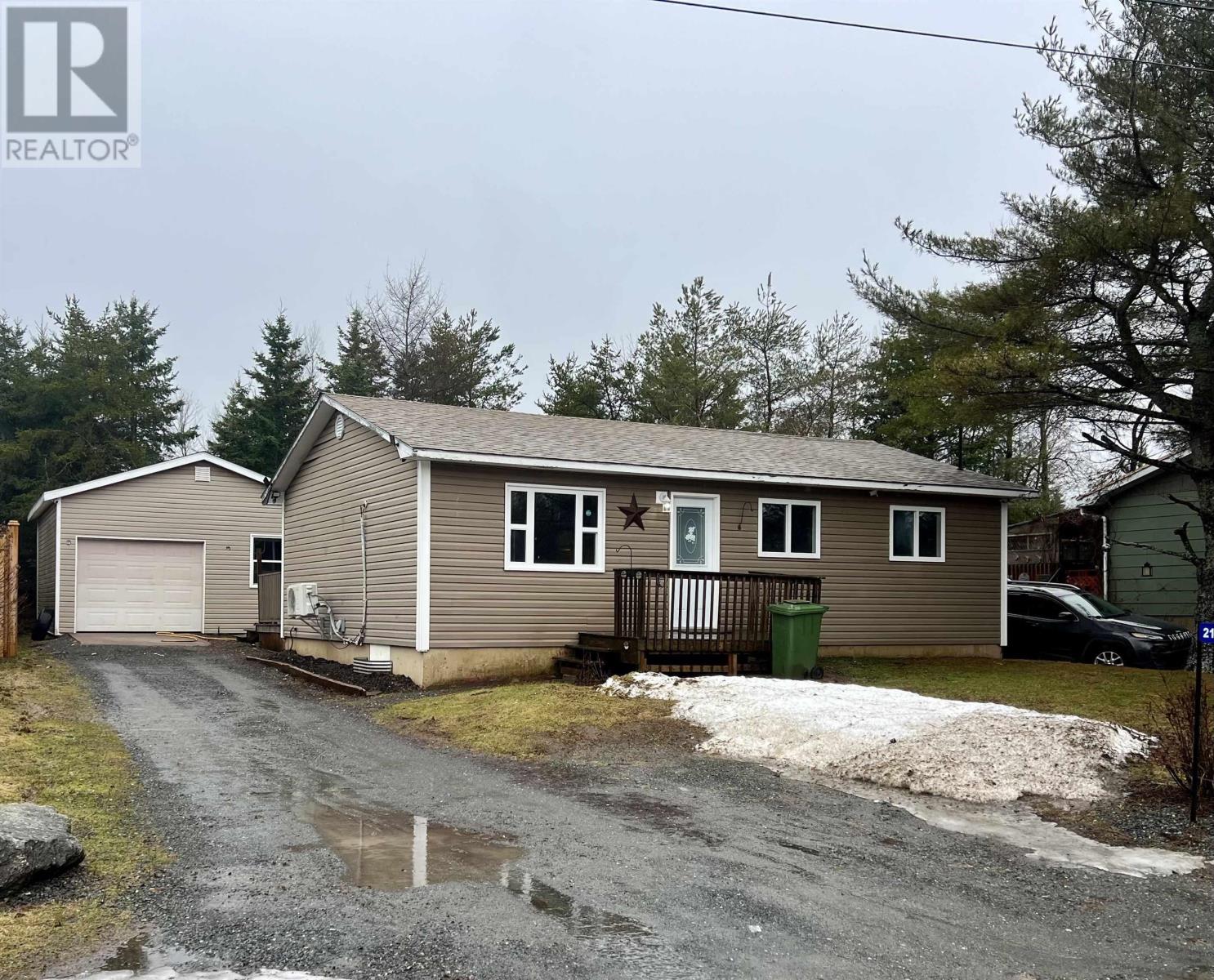 2121 Union Street, Westville, Nova Scotia  B0K 2A0 - Photo 1 - 202601444