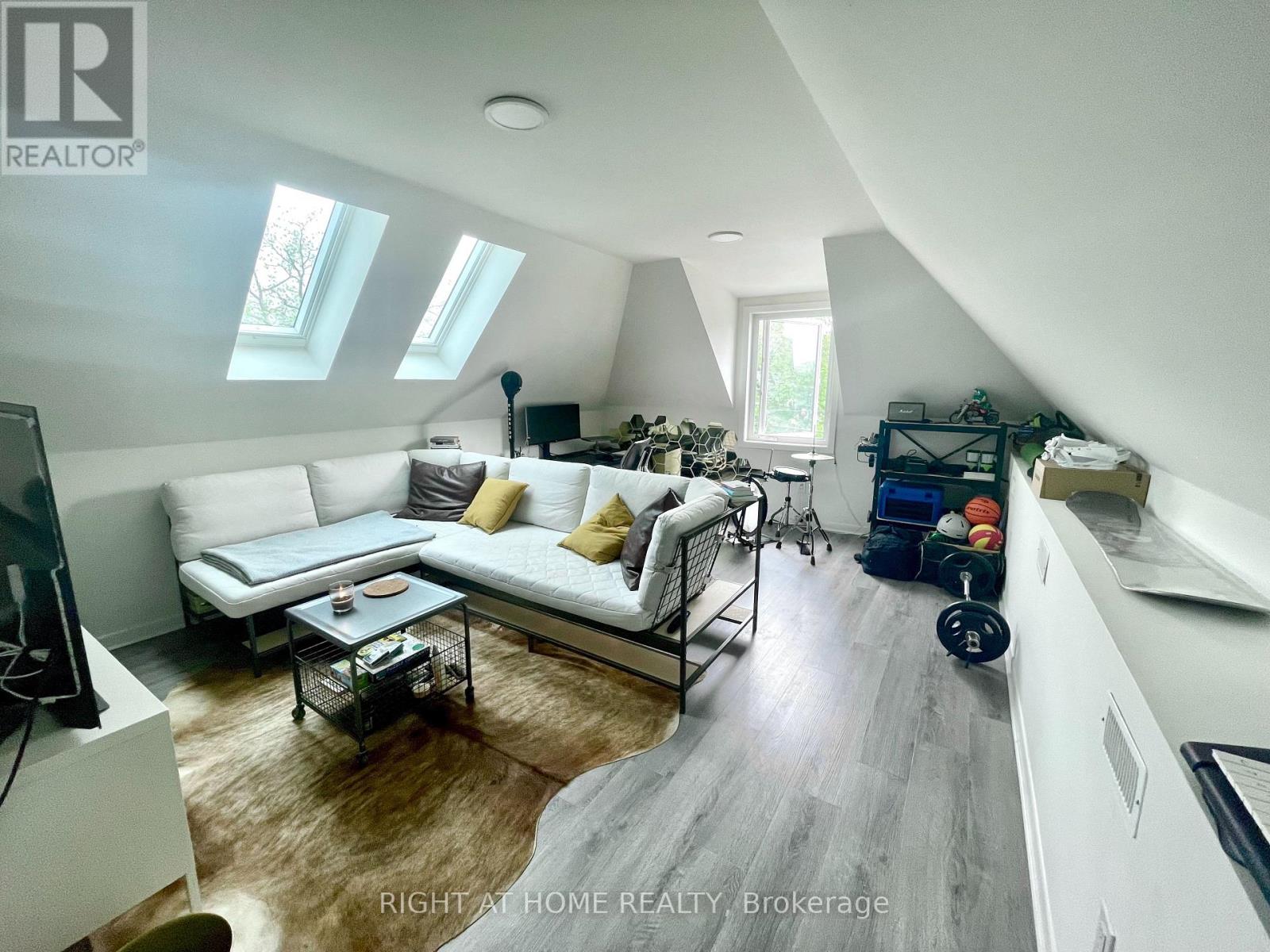 4 - 1258 Broadview Avenue, Toronto (Broadview North), Ontario  M4K 2T4 - Photo 3 - E12894208